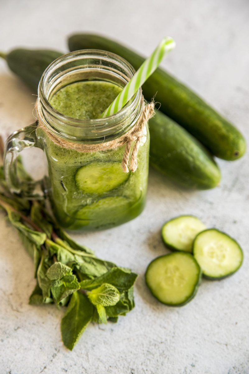 Smoothie primaveral de pepino y menta