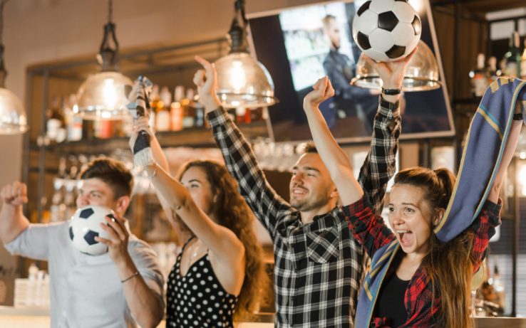 ¡Optimiza la gestión de tu bar deportivo para los eventos deportivos de 2026!